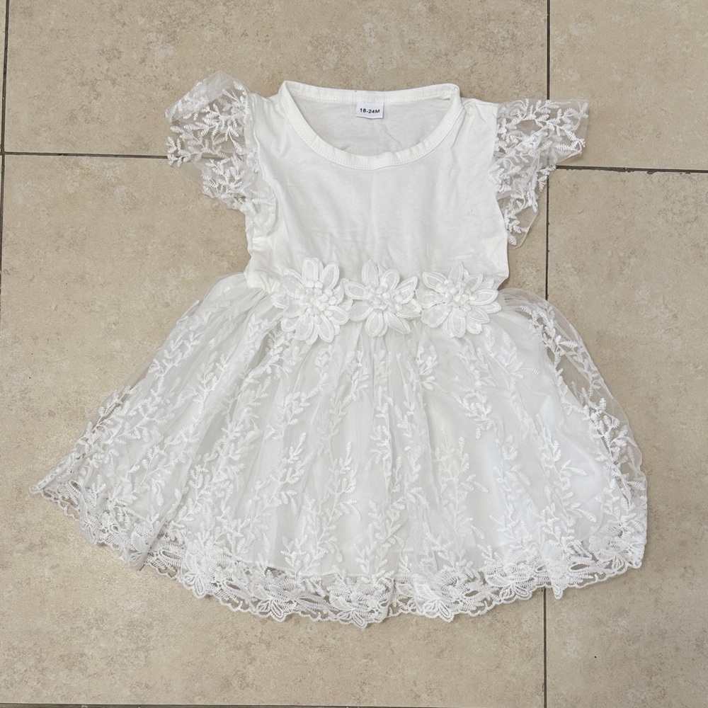 Elegant White Lace Kids Dress NWOT